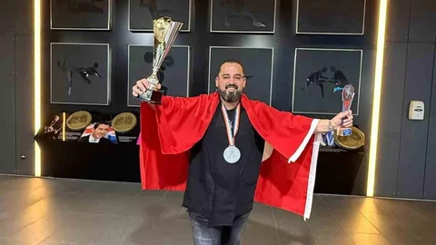 Diyarbakır'da kuaförlükte dünya ikinciliği