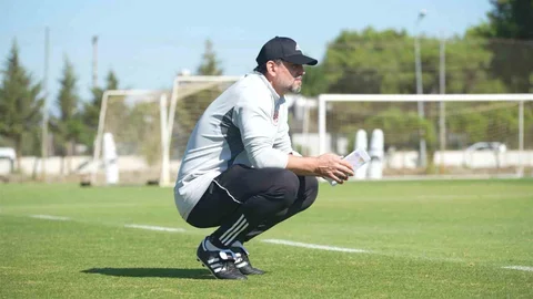 Antalya'da Erol Bulut, Antalyaspor ile ilk antrenmanına çıktı