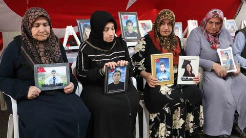 Diyarbakır'da evlat nöbeti sürüyor