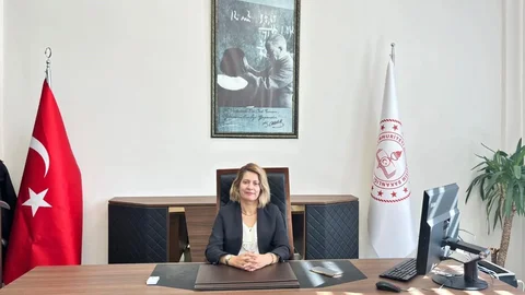 Altıntaş'ta Milli Eğitim Müdürü Tuba Sinan görevine başladı