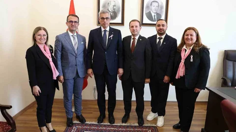 Bursa'da Sağlık Bakanı Memişoğlu'na ziyaret