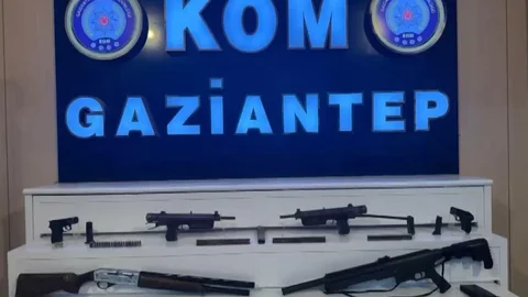 Gaziantep'te bağ evine düzenlenen operasyonda 6 kaçak silah bulundu