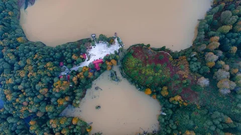 Artvin'de Karagöl sonbahar renkleriyle büyülüyor