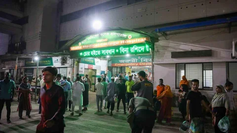 Bangladeş'te tekstil fabrikasında yangın: 16 ölü