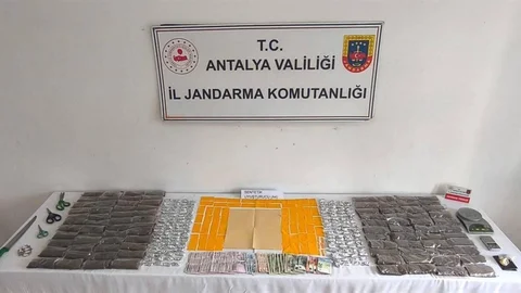 Antalya'da Uyuşturucu Operasyonu