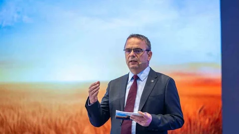 İstanbul'da umut dolu hikayeler paylaşan etkinlik