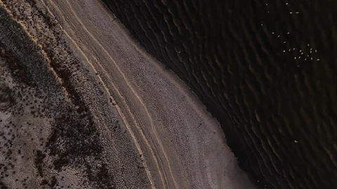 Burdur'da suların çekildiği Göl çevresinde yapılan binaların deprem anında ayakta kalamayacağı uyarısı yapıldı.