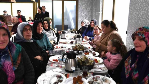 Bursa'da Osmangazi'de mahalle buluşmaları devam ediyor