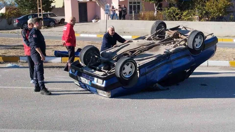 Sivas’ta devrilen araçta yaralanan olmadı