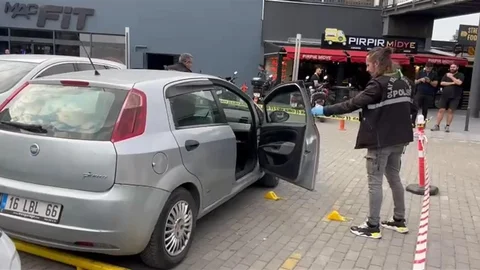 Bursa'da kafe müdürüne silahlı saldırı