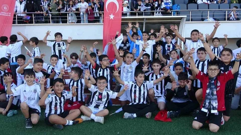 Beşiktaş U17 Tunceli'de etkinlik düzenledi