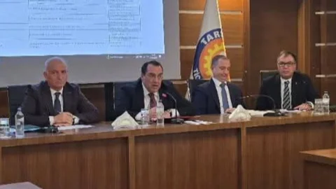 Tarsus'un Tarihi Kültürü ve Turizmi Konulu Toplantı Düzenlendi