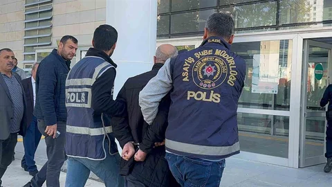 Elazığ'da gazeteciye silahlı saldırı düzenleyen şüpheli adliyeye sevk edildi