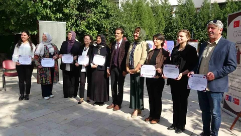 Kütahya'da Erasmus projesi kapsamında katılım belgeleri verildi