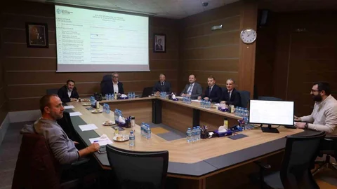 Kocaeli'de şoförlere 122 şikayet dilekçesi ile 320 bin 266 TL ceza kesildi.