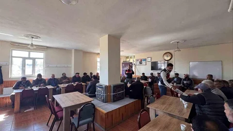 Kars'ta Siber Farkındalık Eğitimi