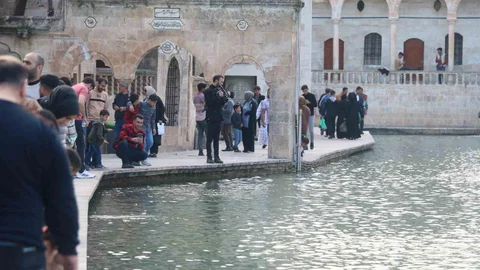 Şanlıurfa'da Balıklıgöl Güneş Enerjisiyle Aydınlatılacak