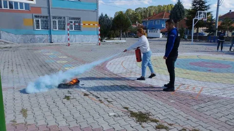 Afyonkarahisar'da afet tatbikatı gerçekleştirildi