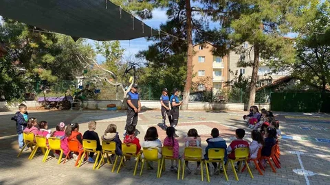 Acıpayam'da miniklere polis sevgisi, vatandaşa dolandırıcılık anlatıldı