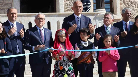 Sivas'ta Numan Efendi Kütüphanesi hizmete girdi