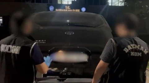 Batman'da durdurulan hafif ticari araçta 31 bin 410 paket gümrük kaçağı sigara bulundu.