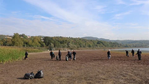 Kartepe'de Eşme Sahili’nde temizlik seferberliği yapıldı