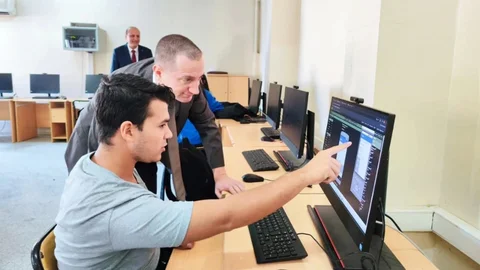 Kaymakam Akyüz'den Okul Ziyareti