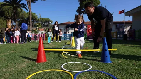 Aydın'da minik öğrencilere spor eğitimi veriliyor