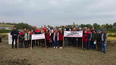 Kırklareli'nin Babaeski ilçesinde Çeltik Tarla Günü etkinliği yapıldı
