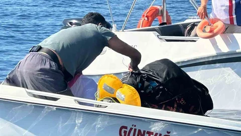 Muğla'da yamaç paraşütçüsü denize düştü