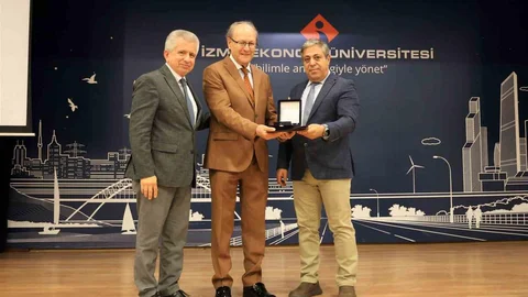 İzmir'de Girişimcilik Konferansı