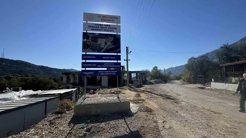 Antalya'nın İbradı ilçesinde halk eğitim merkezi inşa ediliyor