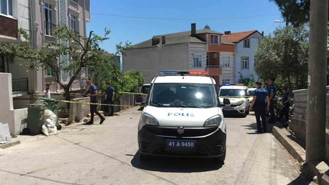 Kocaeli'de Eşi ve Köylüsüne Saldırdı