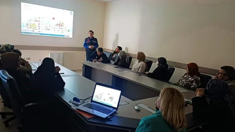 Bayburt'ta hastane personeline afet ve yangın eğitimi verildi