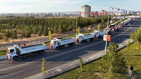 Kayseri'de Albayrak Caddesi'nin açılışı ve yeni araçların tanıtımı yapıldı