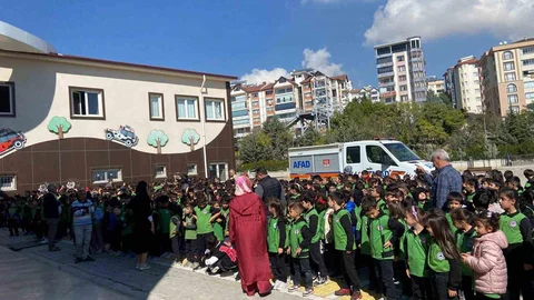 Elazığ'da öğrencilere afet farkındalık eğitimi verildi