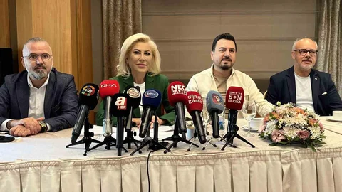 İzmir'de Türkiye'nin küresel vicdanı vurgulandı