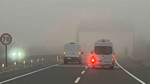 Kütahya'da yoğun sis trafiği olumsuz etkiledi