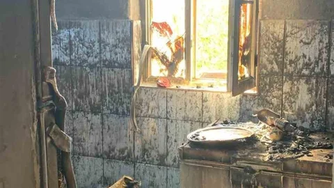 Karakoçan'da ev yangını