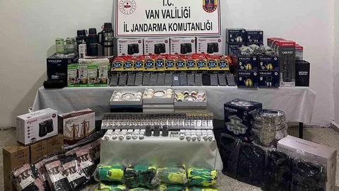 Van'da kaçak gözlük operasyonu