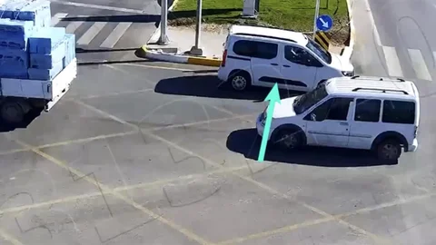 Elazığ'da 23 bin 500 araca 63 milyon lira ceza kesildi.