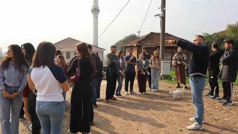 Düzce'de Öğrencilere Şehir Turu