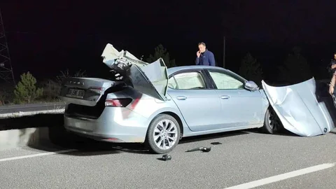 Kütahya'da feci kaza: 1 ölü, 2 yaralı