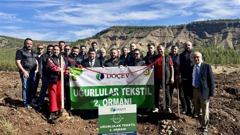 Denizli'de 2000 fidan dikimiyle 2. Uğurlular Ormanı hayata geçirildi.