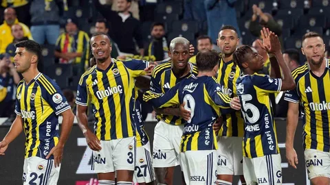 Fenerbahçe, Fatih Karagümrük'ü konuk ediyor