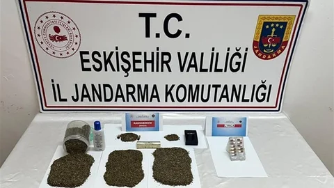 Eskişehir'de uyuşturucu bulunduran 2 şüpheli hakkında soruşturma başlatıldı