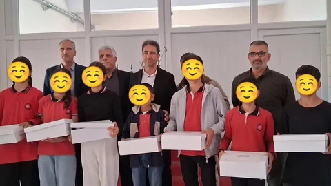 Diyarbakır'da 300 öğrenciye ayakkabı yardımı yapıldı
