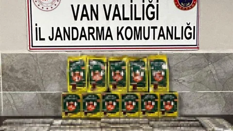 Van'da 1.460 paket kaçak sigara ele geçirildi