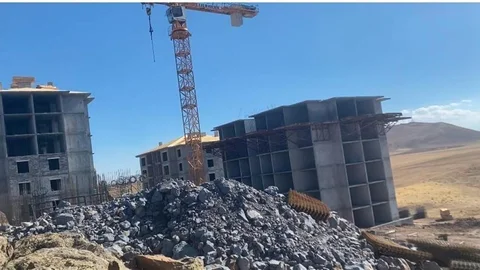 Ağrı'da TOKİ Konut Projesi tamamlanmak üzere