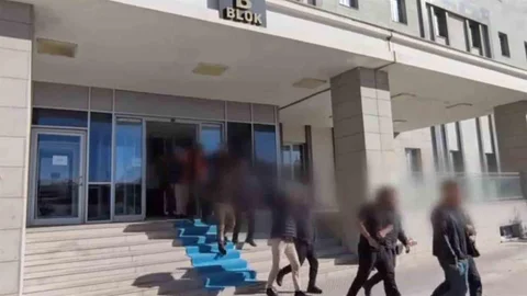 Van'da dolandırıcılık operasyonu: 26 tutuklandı